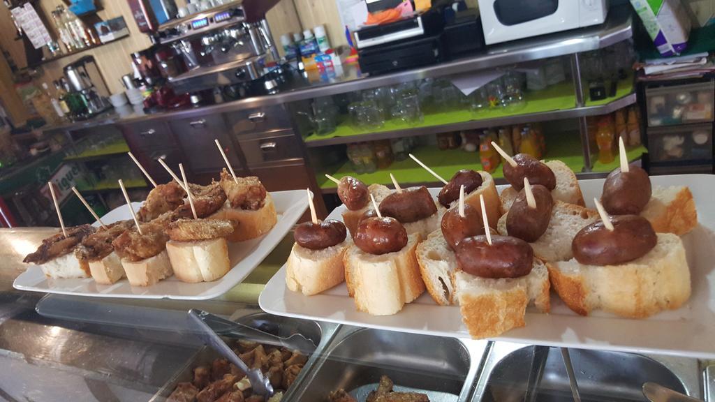 Hostal Cabanas Carboneras de Guadazaón 外观 照片