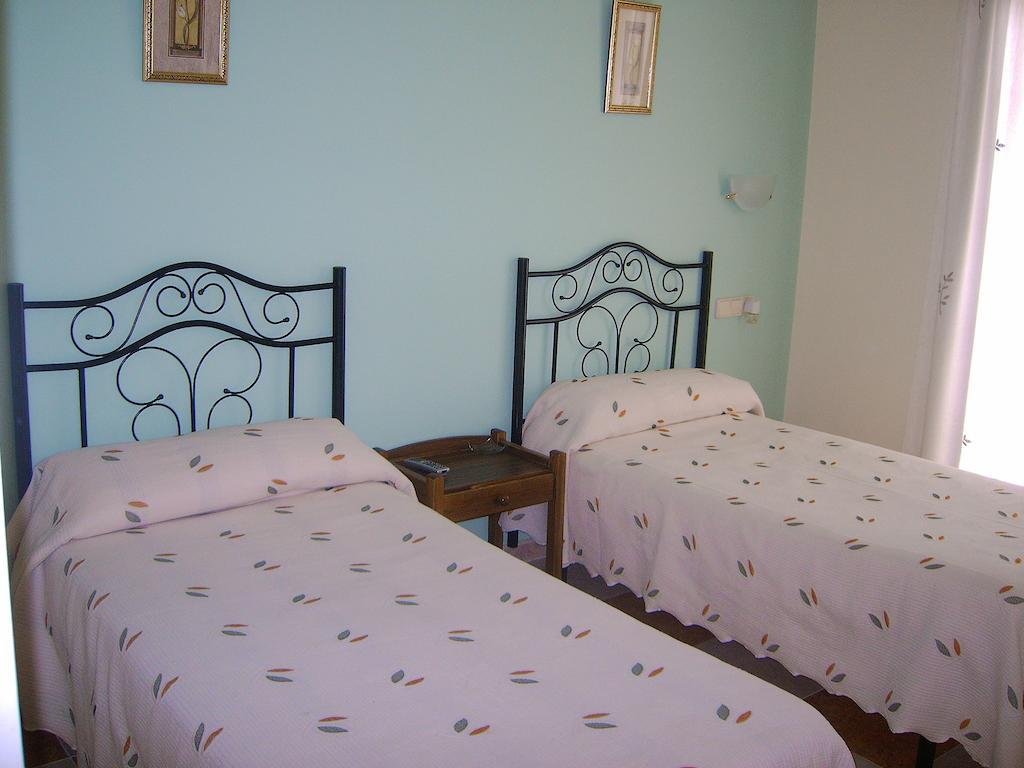 Hostal Cabanas Carboneras de Guadazaón 客房 照片